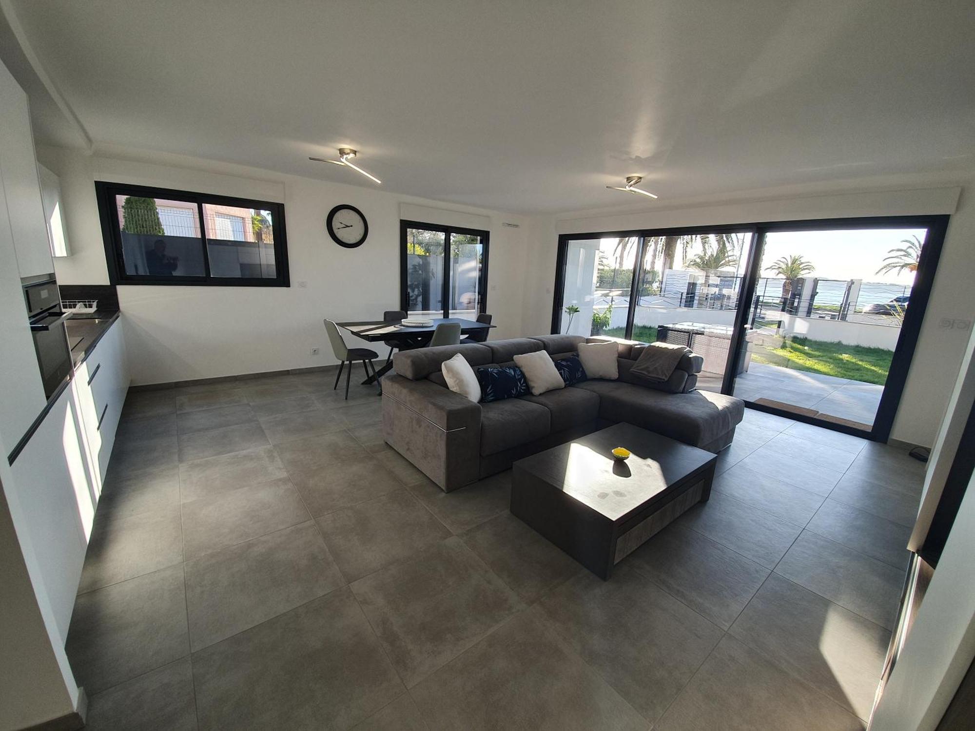 T3 Neuf Avec Terrasse Et Jardin Face A La Mer باندول المظهر الخارجي الصورة
